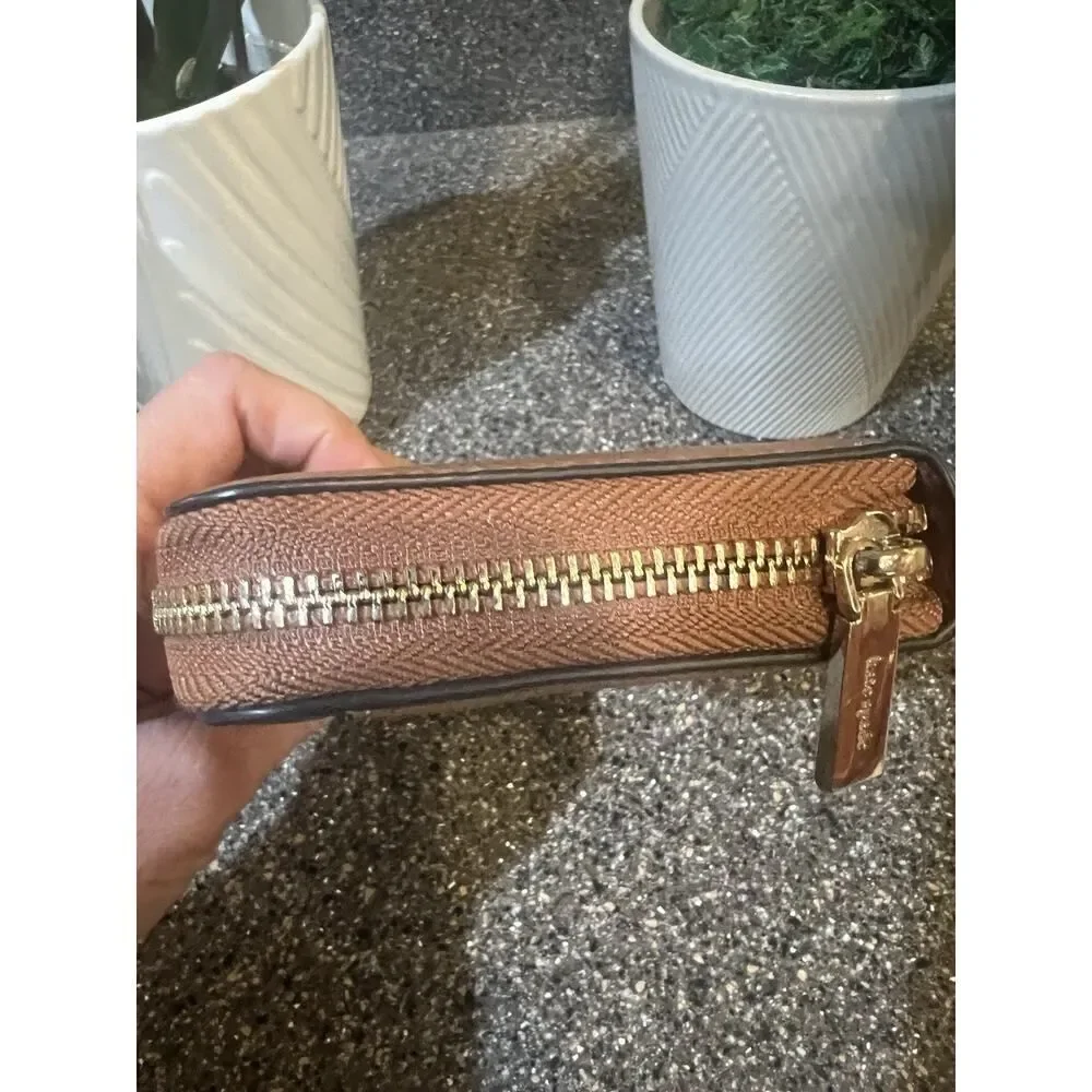 kate spade New York Pebbled Leather Womens Medium Tan Wallet Zip Around Bi-Fold